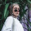 Eksplorasi Gaya: Pesona Kacamata Hitam Wanita Hijab